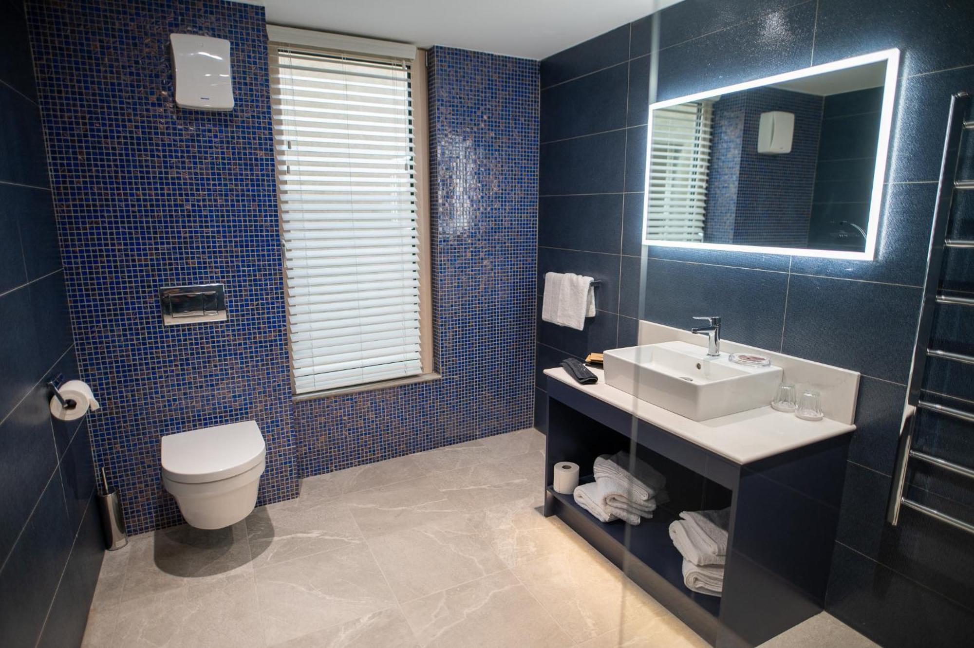 Kilkenny Suites Phòng bức ảnh